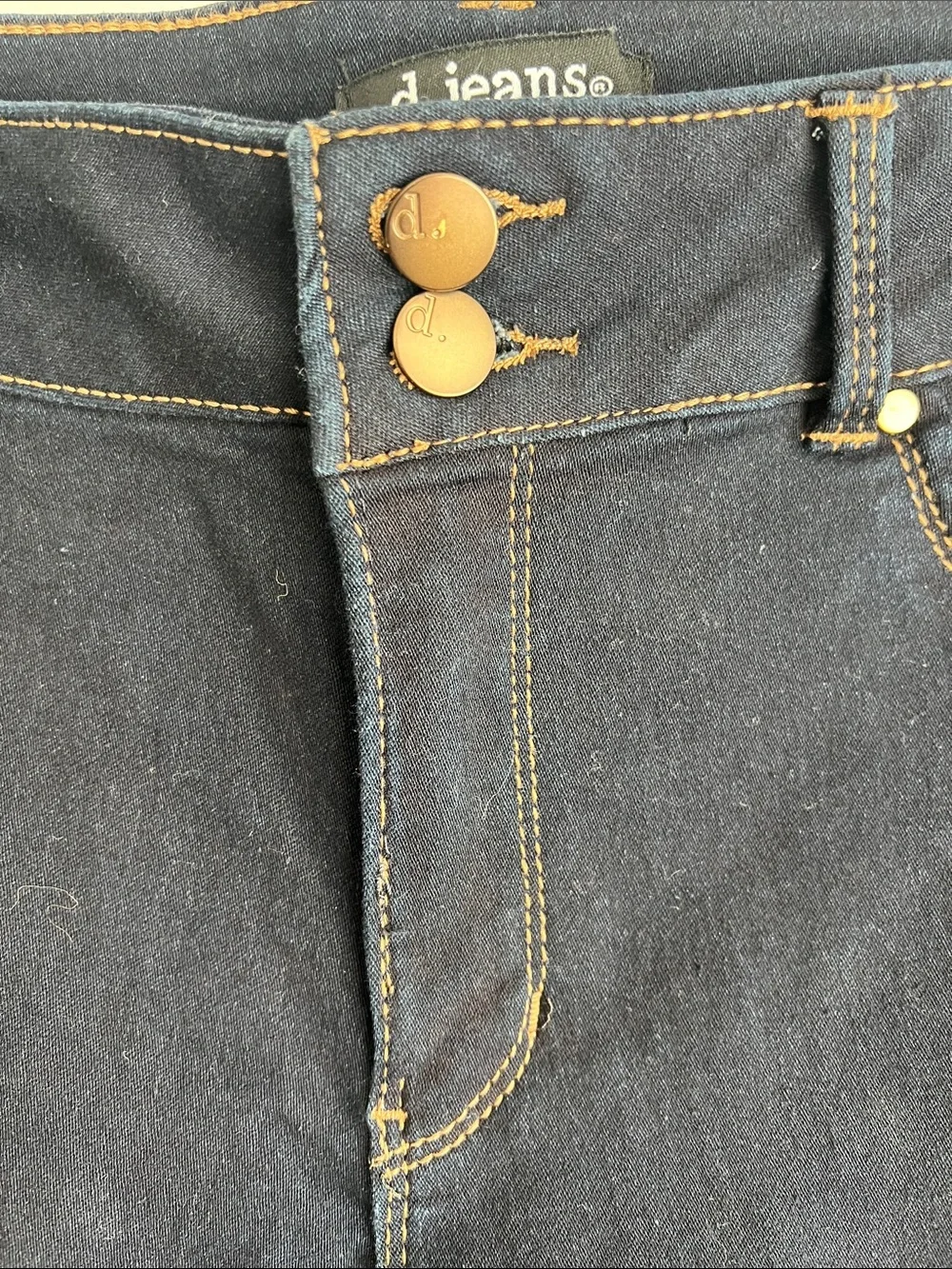 d. jeans Dark Blue Ankle Crop Skinny Jeans - Picture 10 of 16